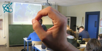 Ciênsação experimento mão na massa para sala de aula: Olho dominante ( biologia, sentidos, olho, visão, percepção, canhoto, destro, pensamento crítico  )