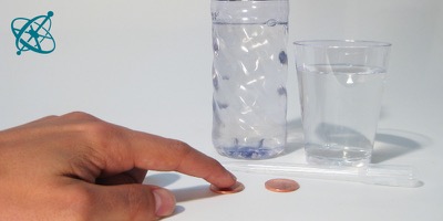 Ciênsação experimento mão na massa para sala de aula: De gota em gota... ( química, água, tensão superficial, coesão, ligações de hidrogênio, surfactantes)